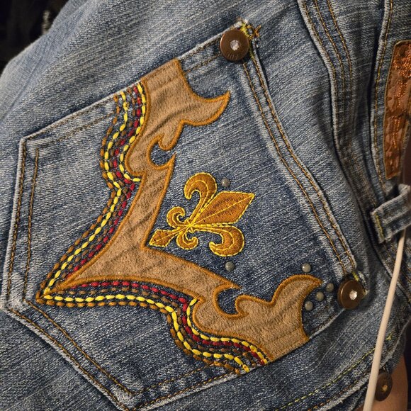 Y2K low rise flare jeans with patterned pockets - Picture 11 of 12